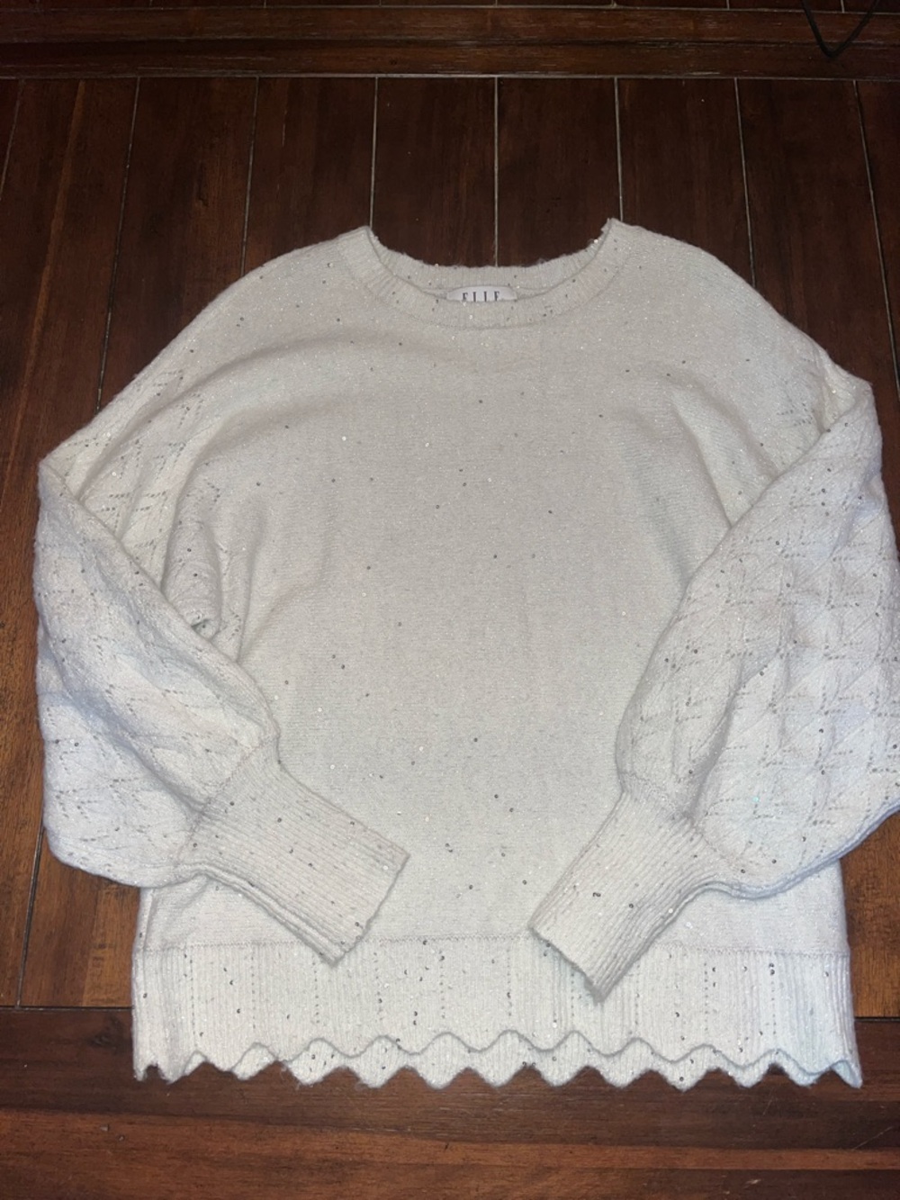 Elle white Scoop-Neck Sweater with Cable Sleeves and Scalloped Hem